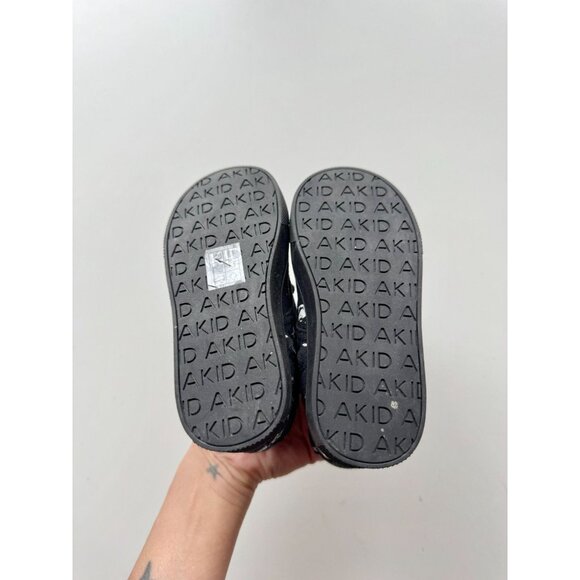 Kids' AKID Black White Marble Canvas Hi-Top Lace-Up Sneakers, Size 8 - Picture 9 of 11